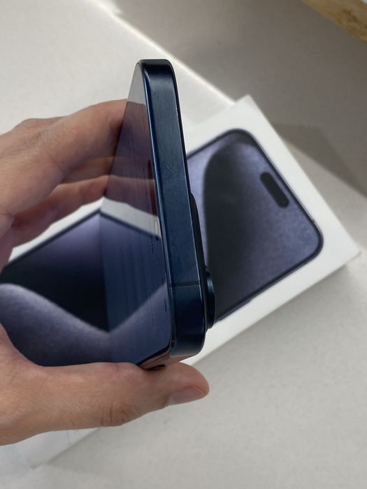 Iphone 15 Pro Max 256GB com caixa muito bom estado azul titanium