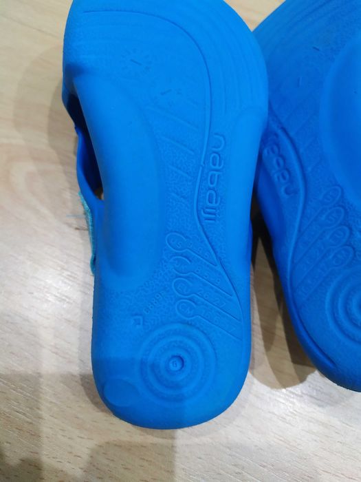 Chinelos de piscina para criança n°26-27