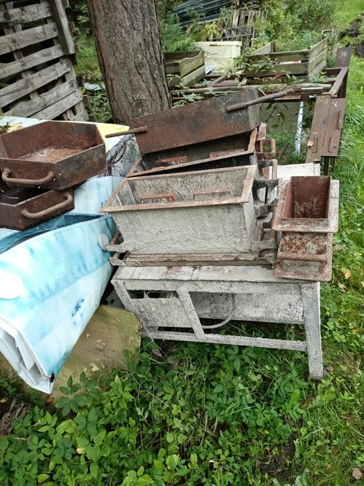 Stół wibracyjny +formy siłowy