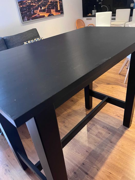 Conjunto Mesa Alta + 4 Cadeiras IKEA + 8 Capas Brancas – Cascais