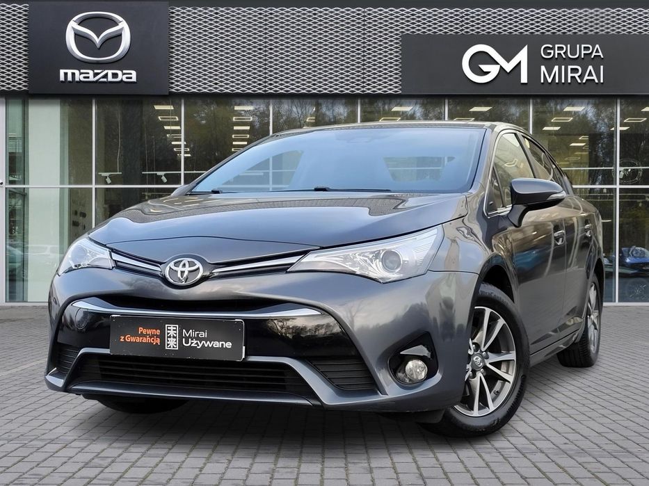 Toyota Avensis 1.8 Premium II Właściciel Salon Polska