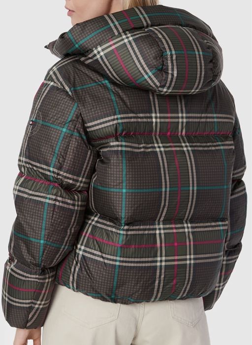 Blusão com capuz Tommy Hilfiger tamanho S