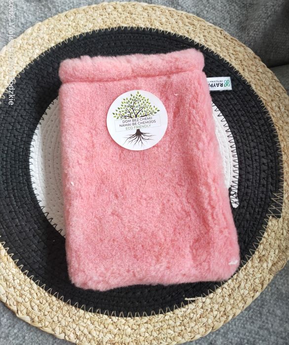 Różowa rękawica kurz poletka Raypath M