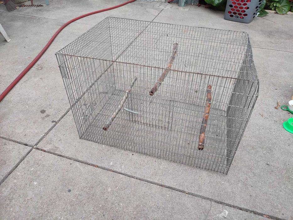 Gaiolas para venda ou troca por aves peixes ou outro