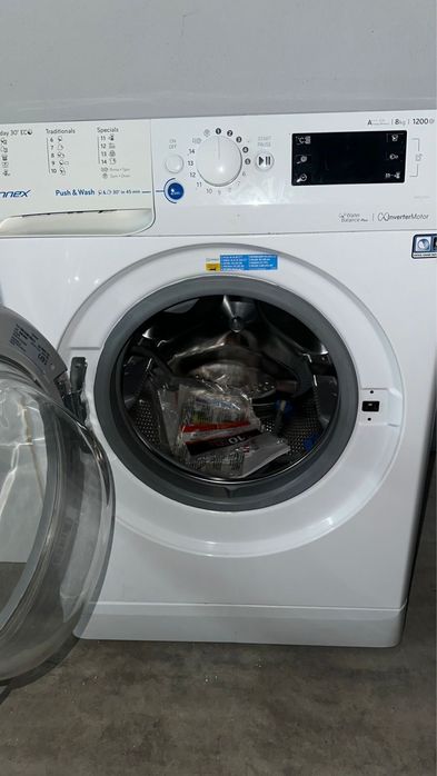 Máquina de Lavar Indesit