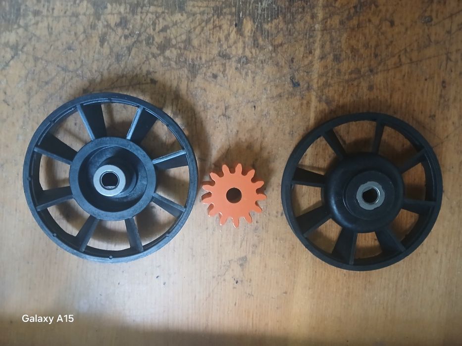 Шківи,шестерні,защіта мотора ,кнопки ,вали Бетоноиішалки