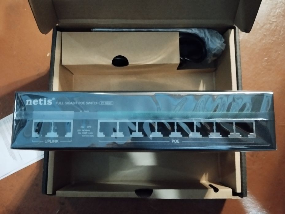 PoE коммутатор Netis P110GC