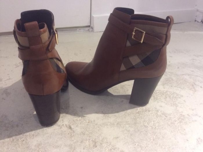 Botki marki Burberry rozmiar 40.5