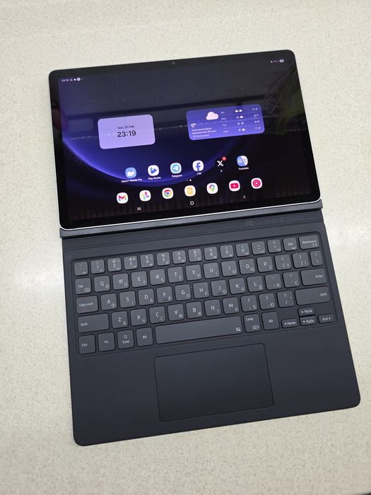 Samsung Galaxy Tab S9 FE 5G 6GB/128 GB (SM-X516B) + чохол-клавіатура