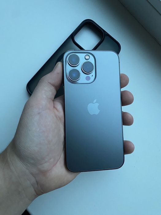 Apple IPhone 13 Pro 256 Gb Graphite стан нового