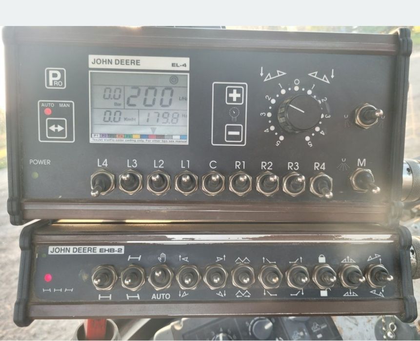 Opryskiwacz John Deere 732 , 28m