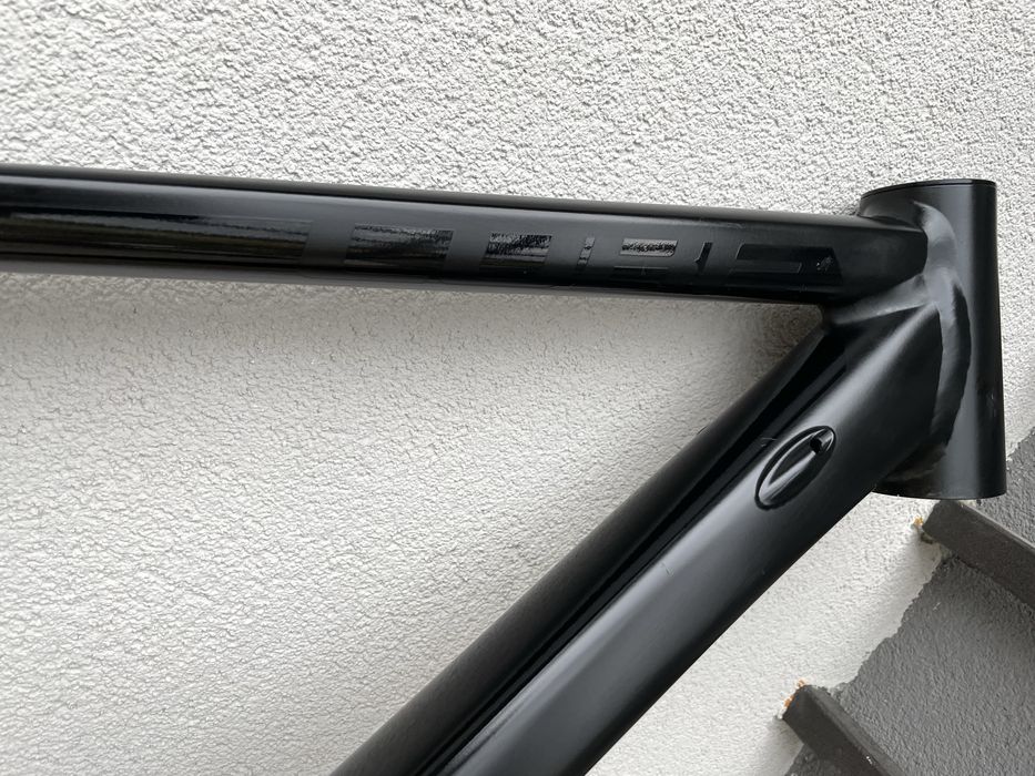 Продам раму Cube Cross SL 28