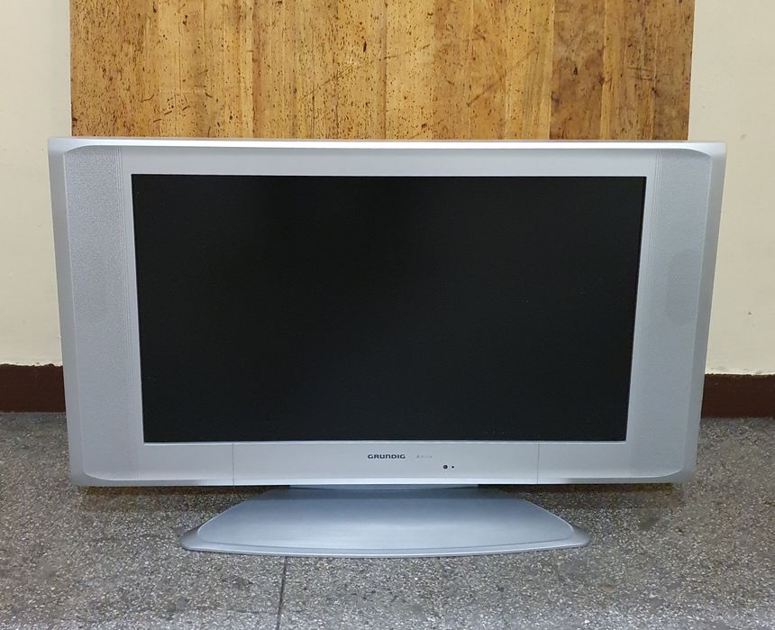 Telewizor Grundig Amira LXW 82-7510, 32 cale płaski