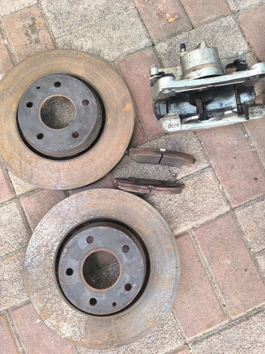 Супорт, колодки, диски, супорт радіатора мазда CX5 KF