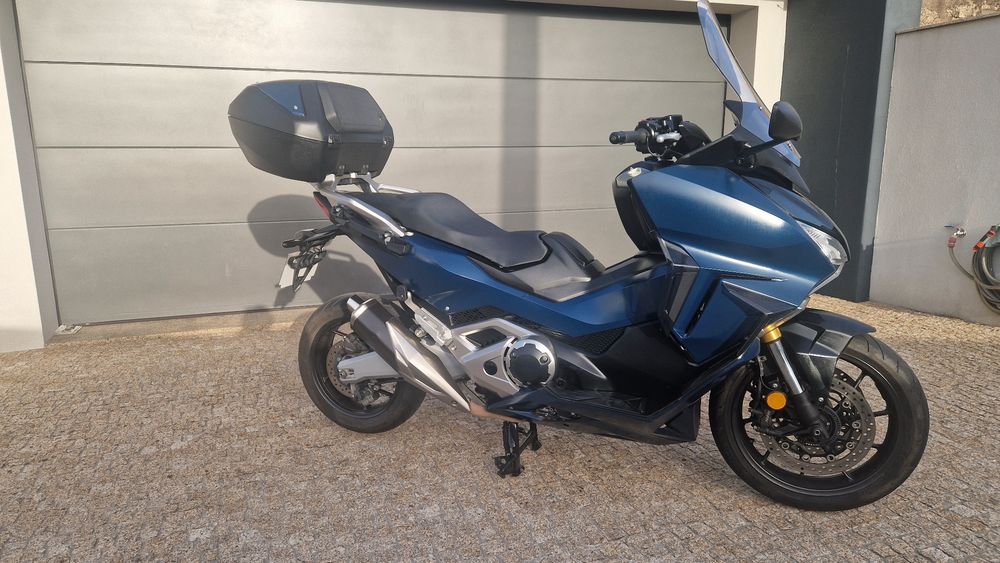 Honda Forza 750cc