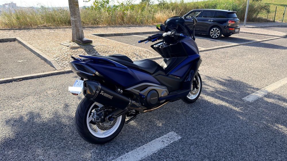 Vendo Kymco AK550 2022 Azul