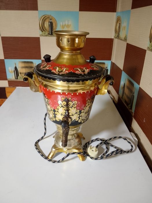 Вишуканий електро самовар