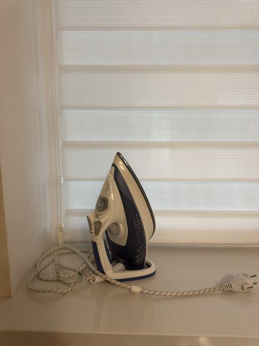 Праска Tefal з парою .