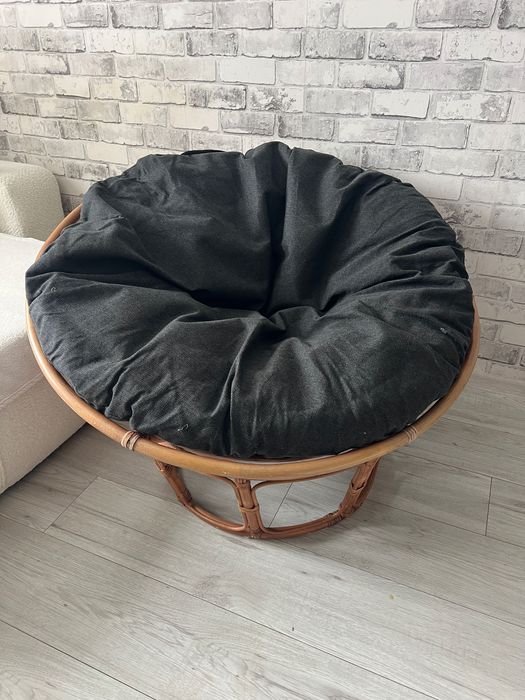 Fotel rattanowy okrągły z poduszką