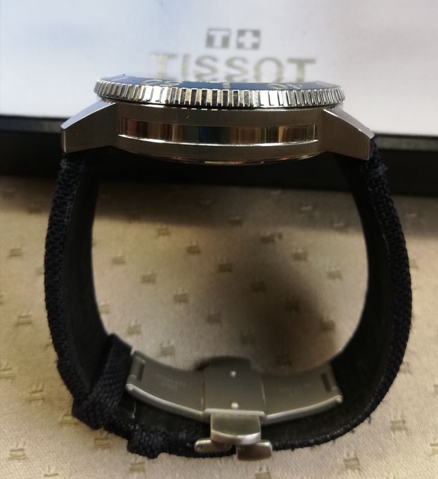 TISSOT Seastar 1000