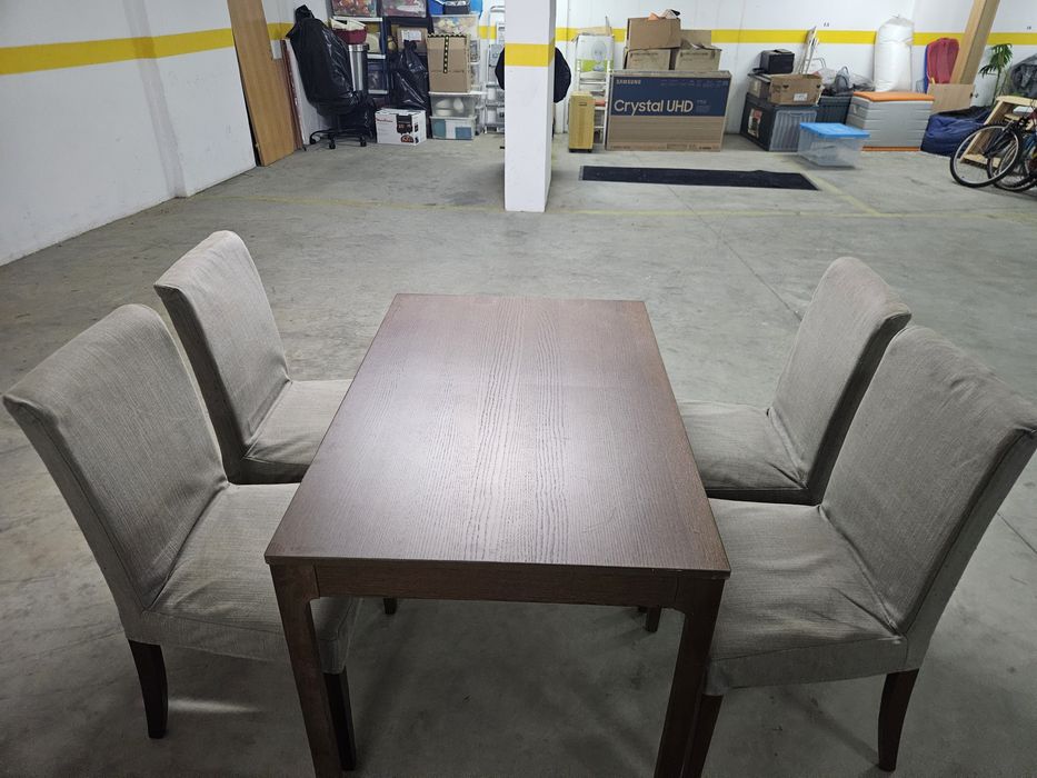 Mesa Jantar 4 a 8 lugares