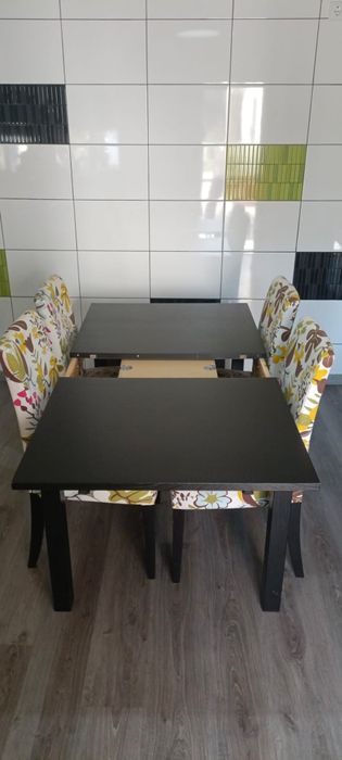 Mesa jantar extensível IKEA+ cadeiras