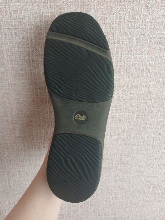 Чоловічі шкіряні туфлі  Clarks 43-44розмір (устілка  28,5см)
