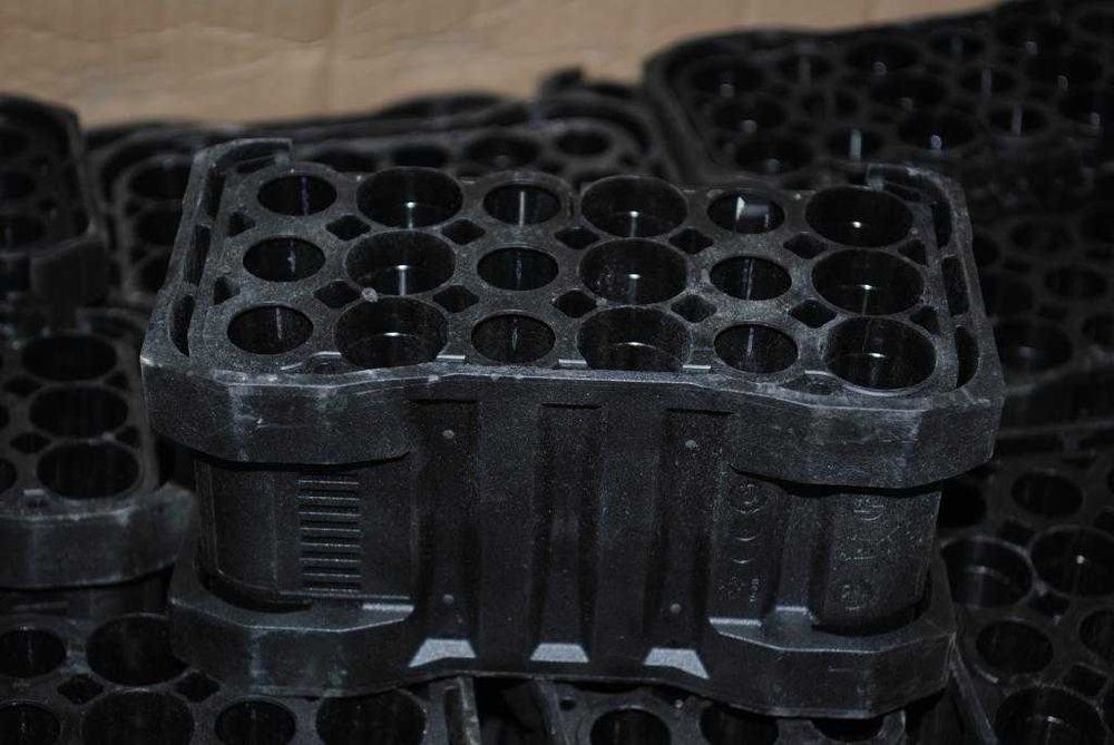 Новий оригінальний холдер (каркас) акумулятора Hilti B 36 Li-ion (на 15 елементів 18650)