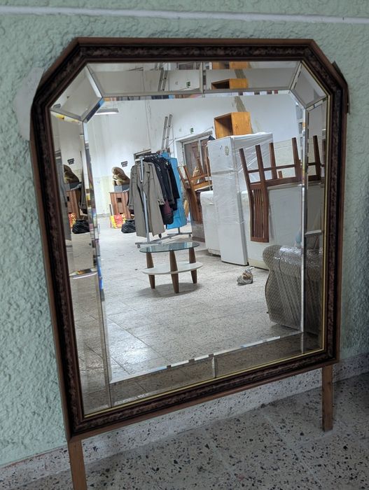 Espelho clássico de cómoda