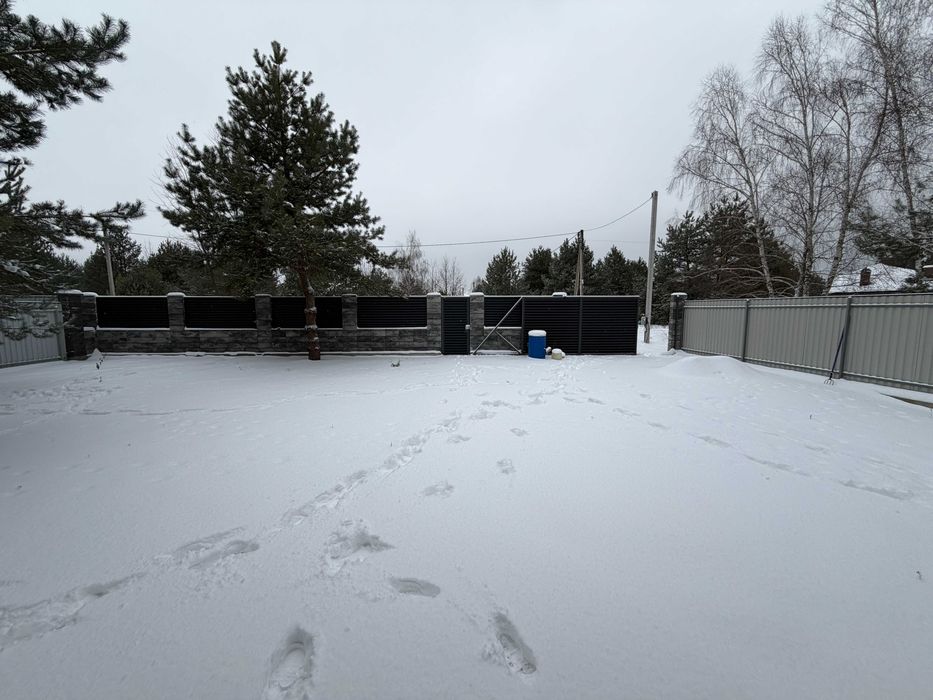 Шикарний будинок на 15 сотках, з ремонтом, з виходом в ліс! з підвалом