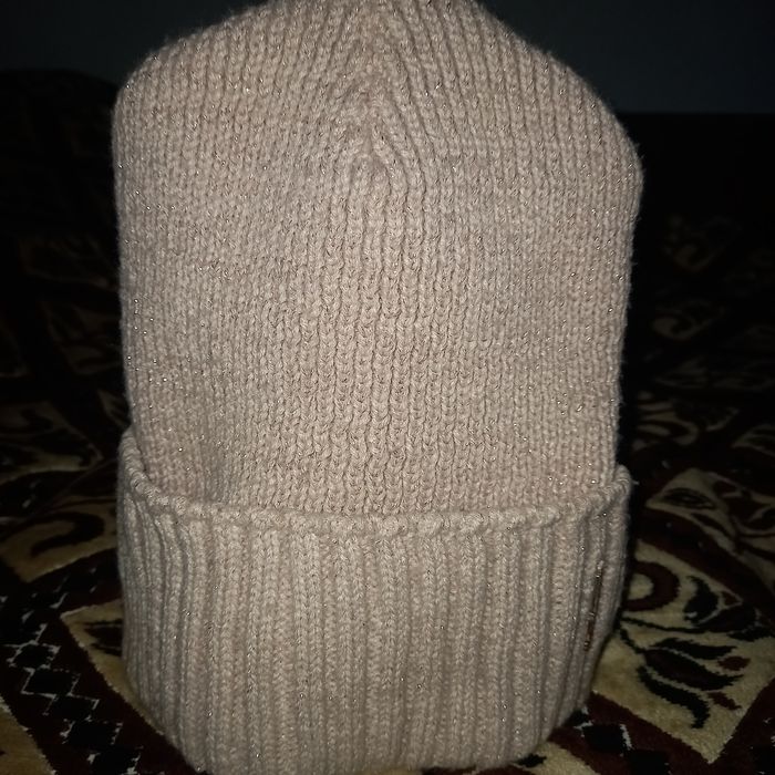 Тепла   шапка      Тепла шапка