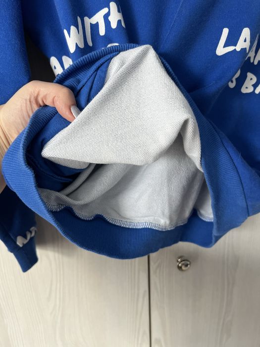 Niebieska bluza Adidas BK5998 NYC Graffiti Crew Sweatshirt