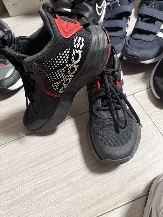 Кросівки Adidas, Puma, Nike