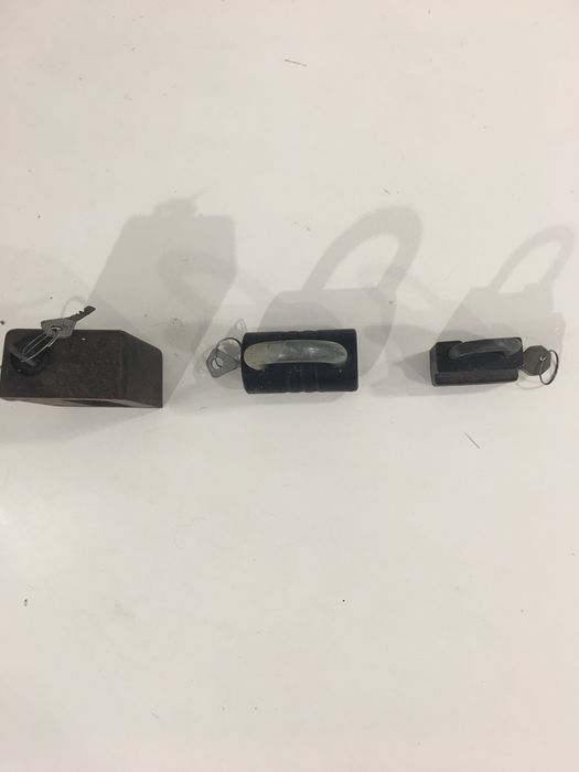 Дверные навесные замки