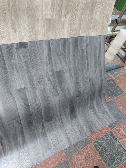 Побутовий та напівкомерційний лінолеум Таркетт та Sommer