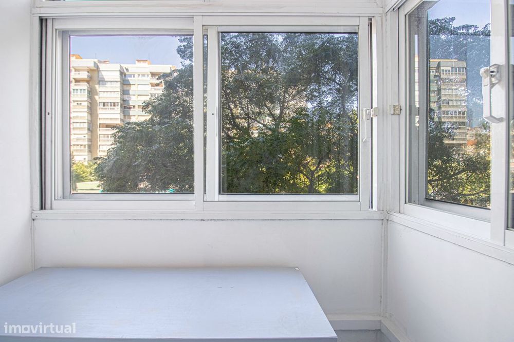 Apartamento T4 - Algés