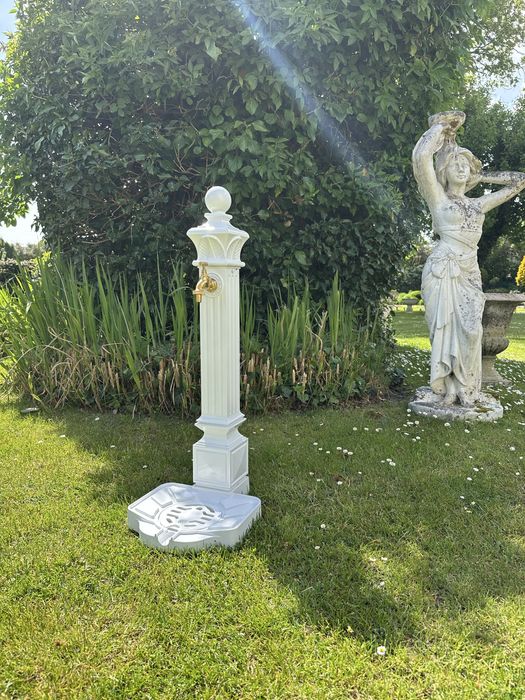 Kran ogrodowy w klasycznym stylu