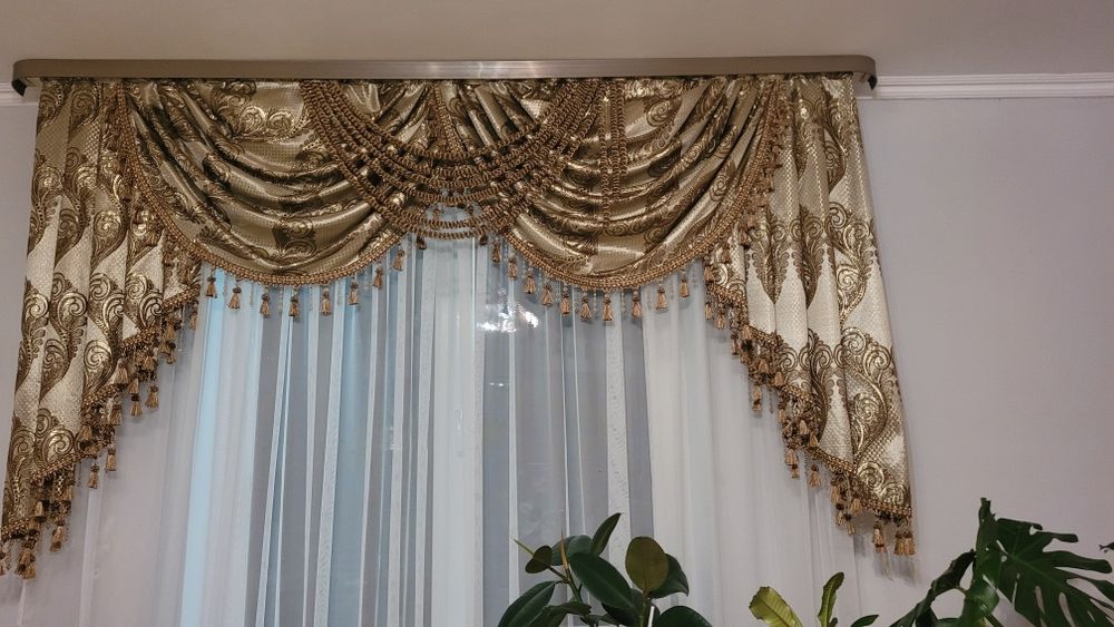 Ламбрекен для вікон та дверей