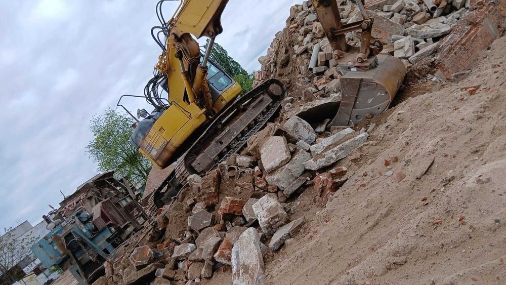 Wyburzenia i Rozbiórki  Koparka  Kruszarka Młot