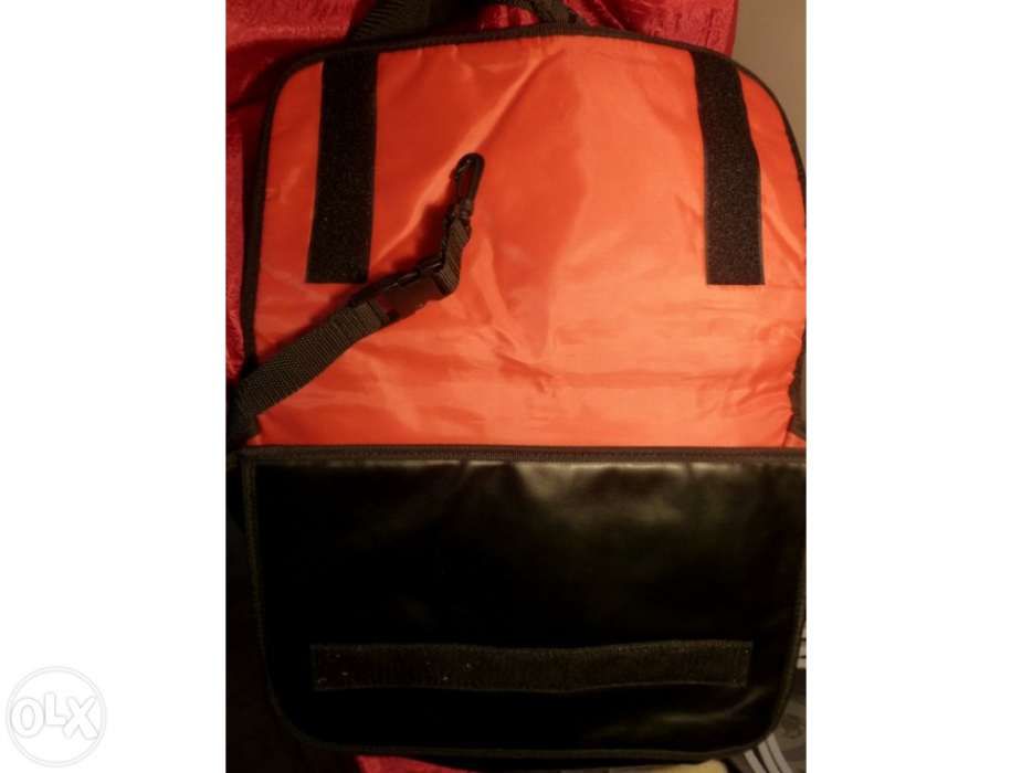 Malas com o tema "Berlin"