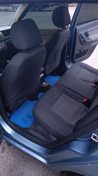 Продам Шкоду Фабия 1.2 2009 год