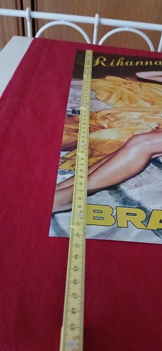 Poster Rihanna/High School Music, com defeito