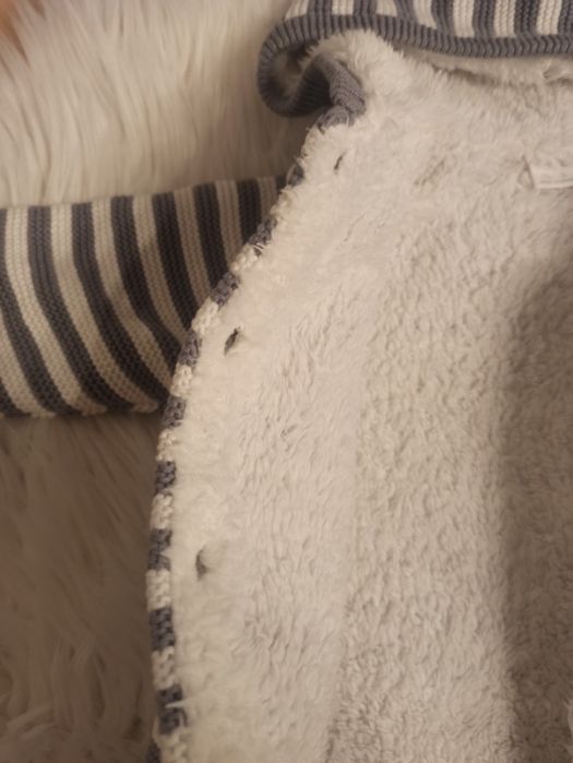 Gruby sweter dziewczęcy