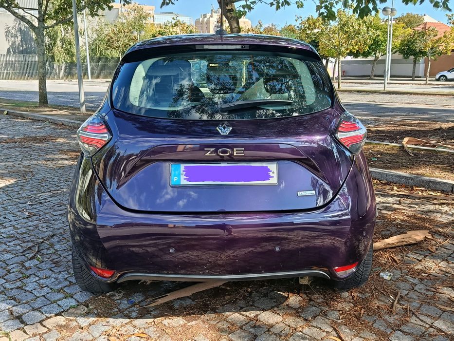 Renault Zoe roxo (Baterias próprias)