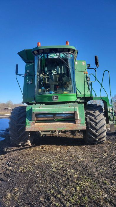 Комбайн зернозбиральний John Deere 9500