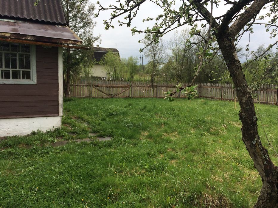 Дача біля Трускавця 7,5 сот дачний будинок, земельна ділянка