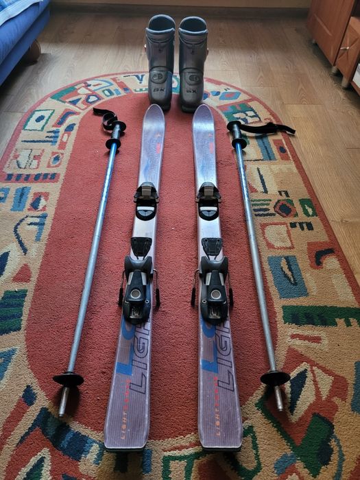 Narty dziecięce plus buty i dodatki