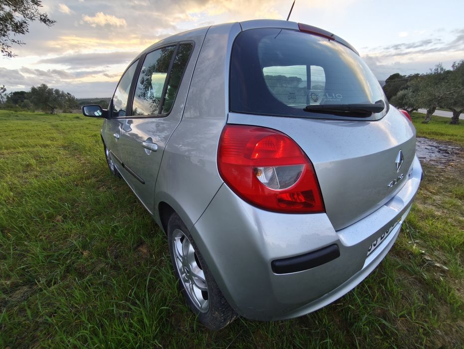 Renault Clio 1.5 dCi - Excelente estado