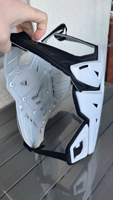 Мотопанцирь, для защиты груди и спины