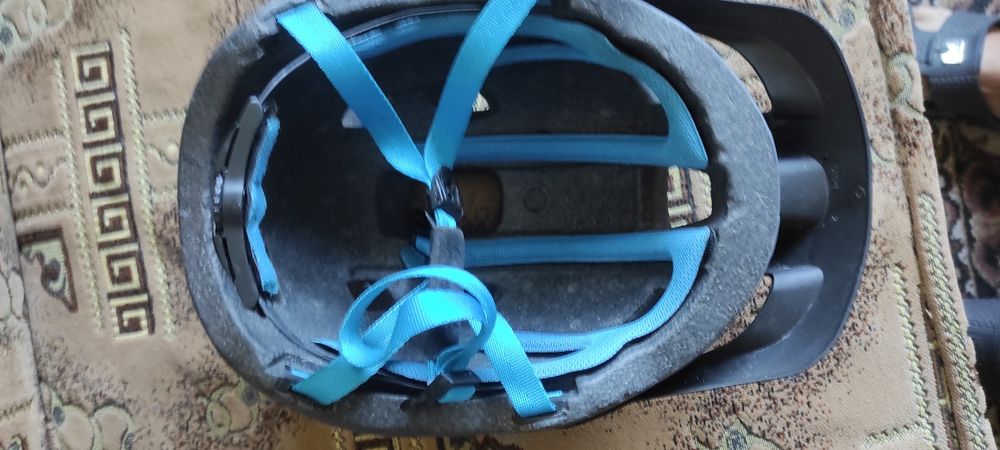 Cube велошолом. Шолом